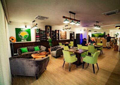 Lounge | Hordó Étterem & Park Hotel Bük